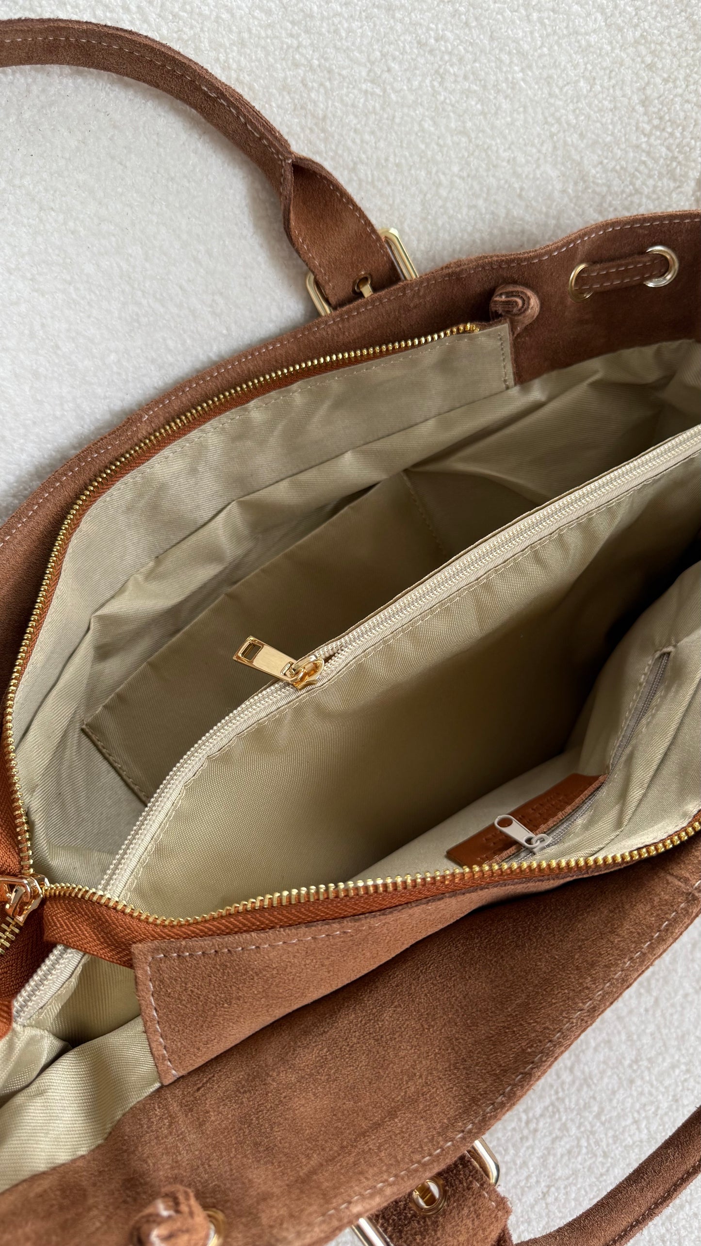 Sac Ava camel
