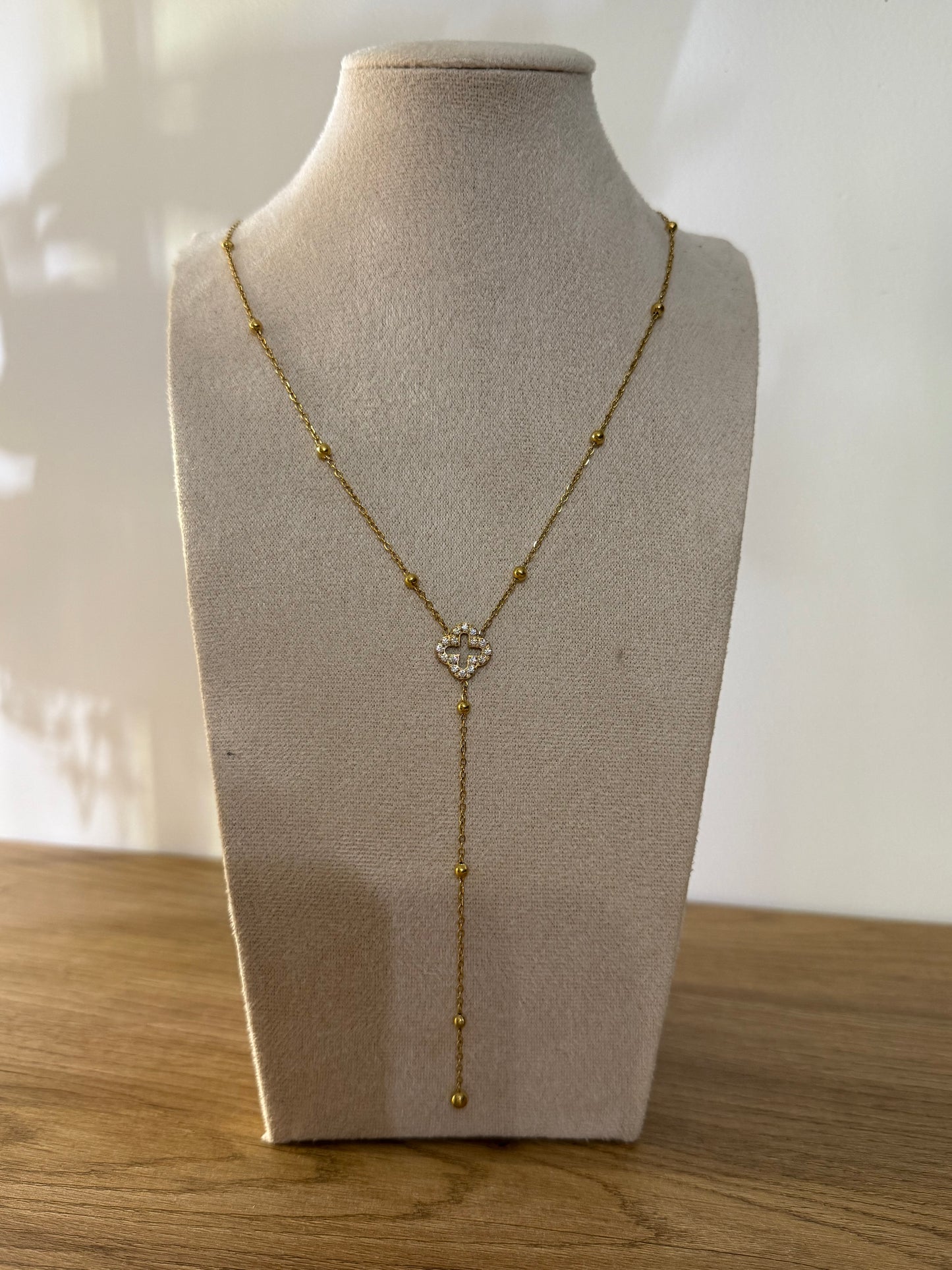 Collier « Cassandra »