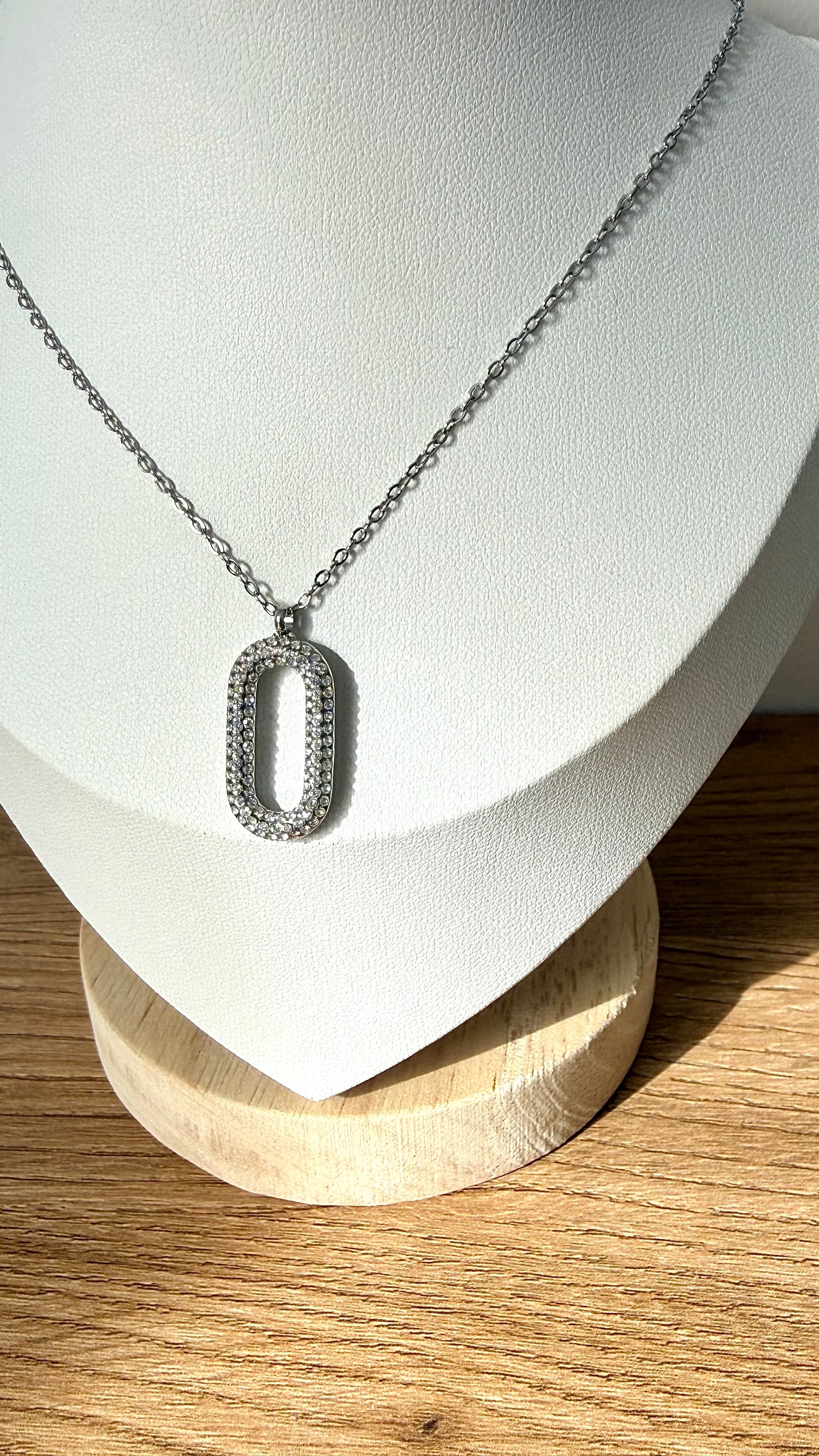 Collier Victoria