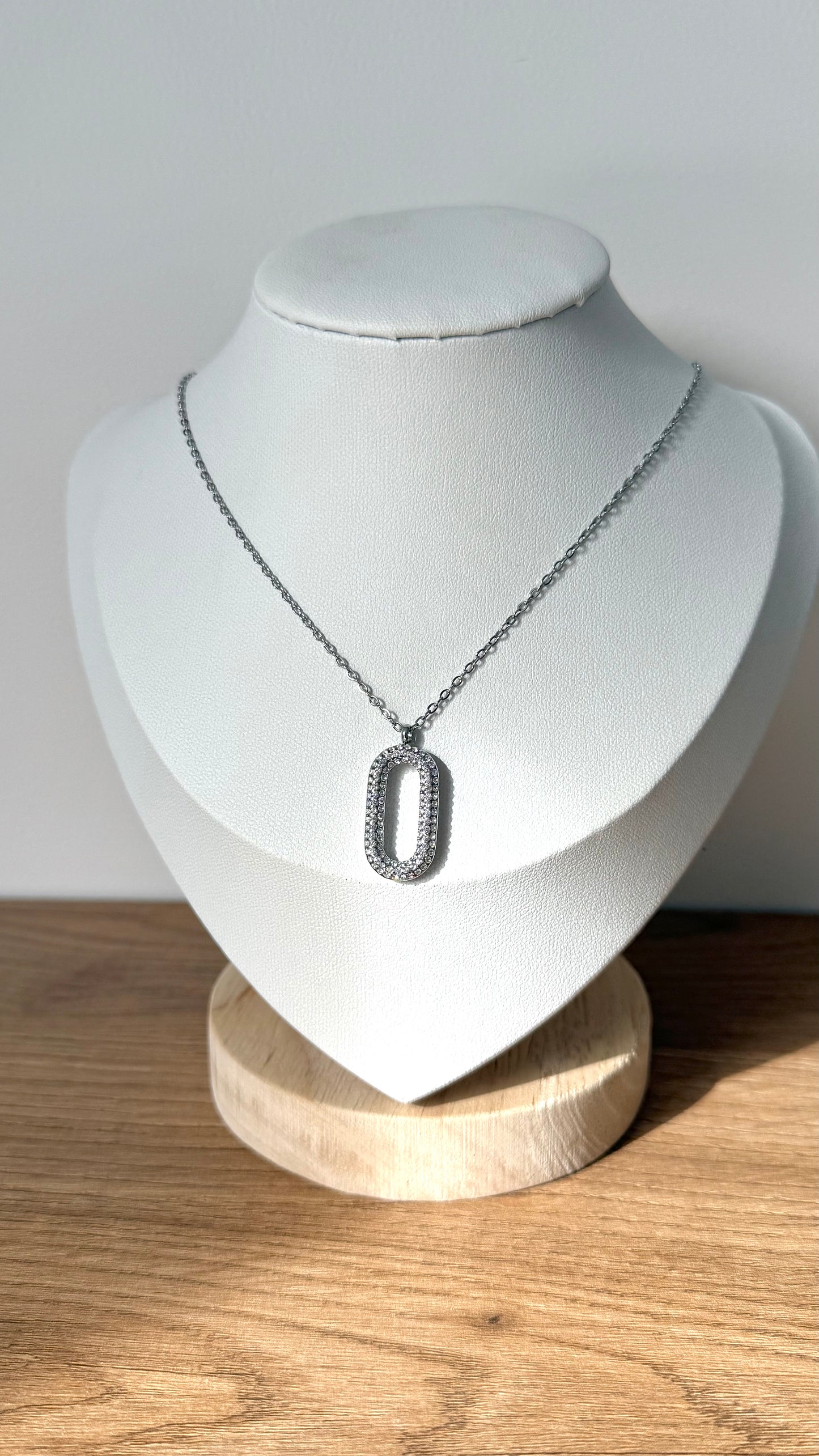 Collier Victoria