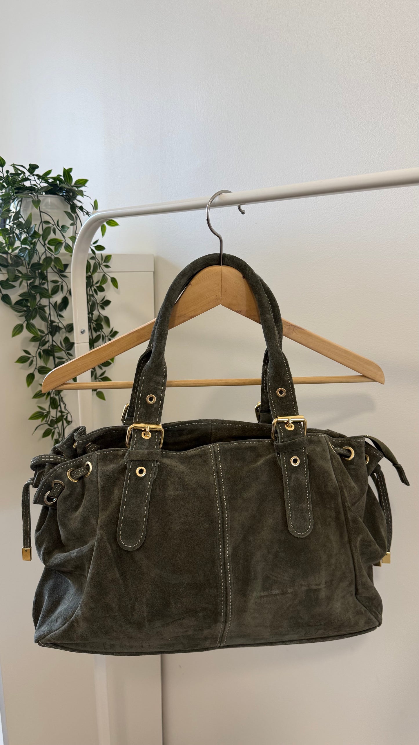 Sac Ava kaki